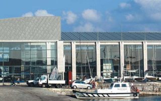 De presor y tapeta muros cortina