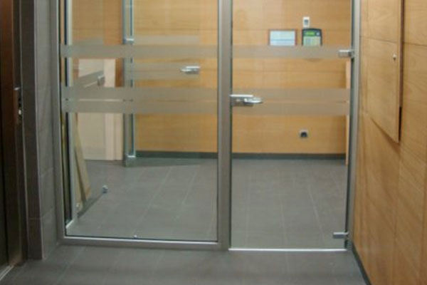 Special doors tempered glass