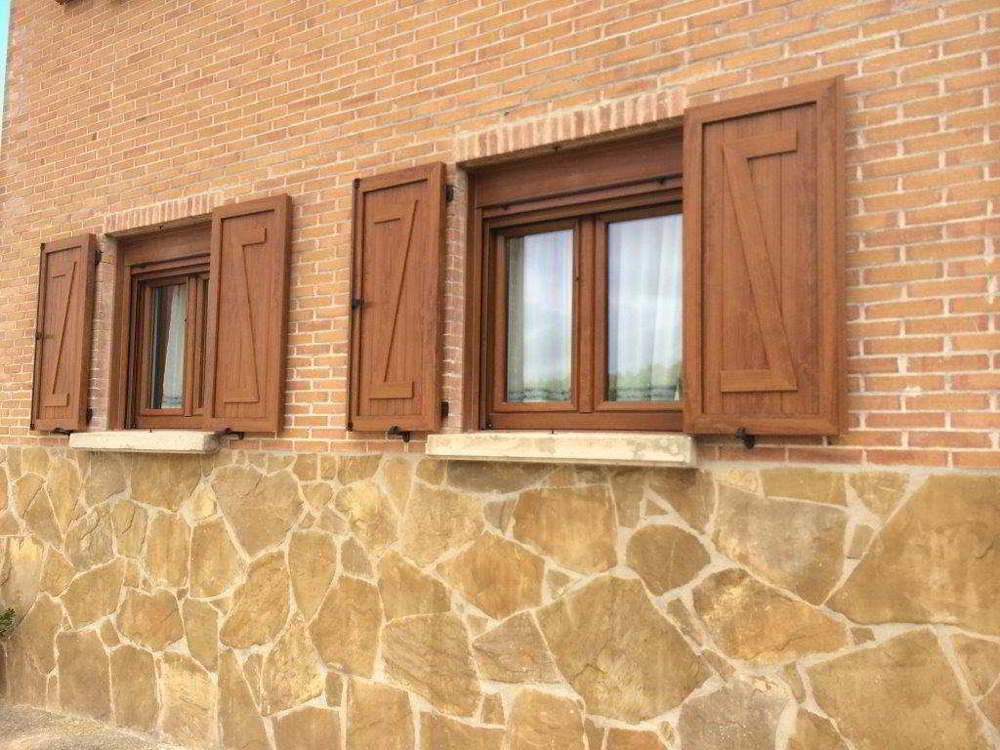 Precio contraventanas pvc